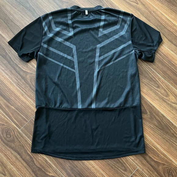 Mens great shape Quick dry T- Shirt size Large Qwick-dry STora - Picture 2 of 6
